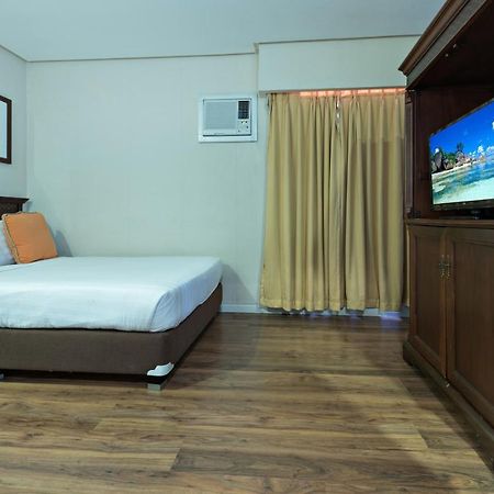 Court Meridian Hotel & Suites Olongapo Exteriér fotografie
