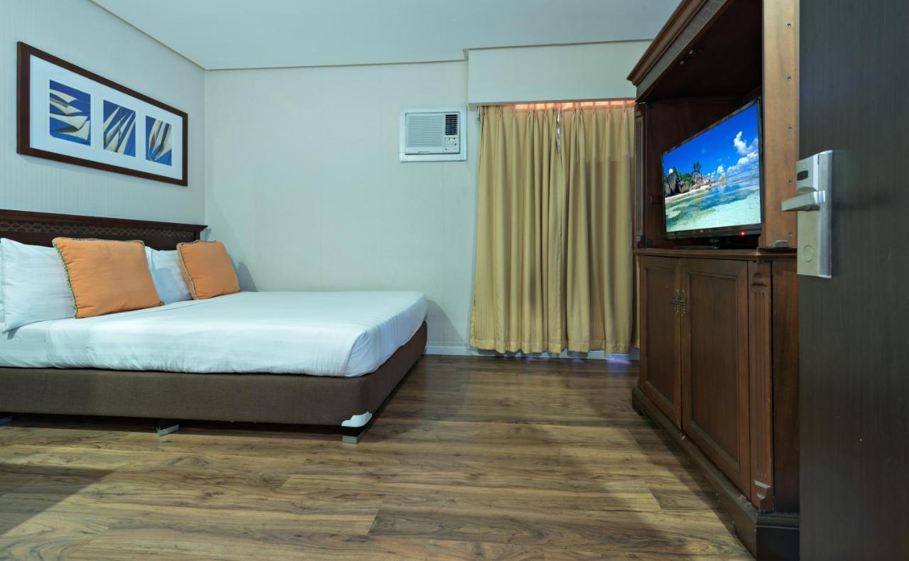 Court Meridian Hotel & Suites Olongapo Exteriér fotografie