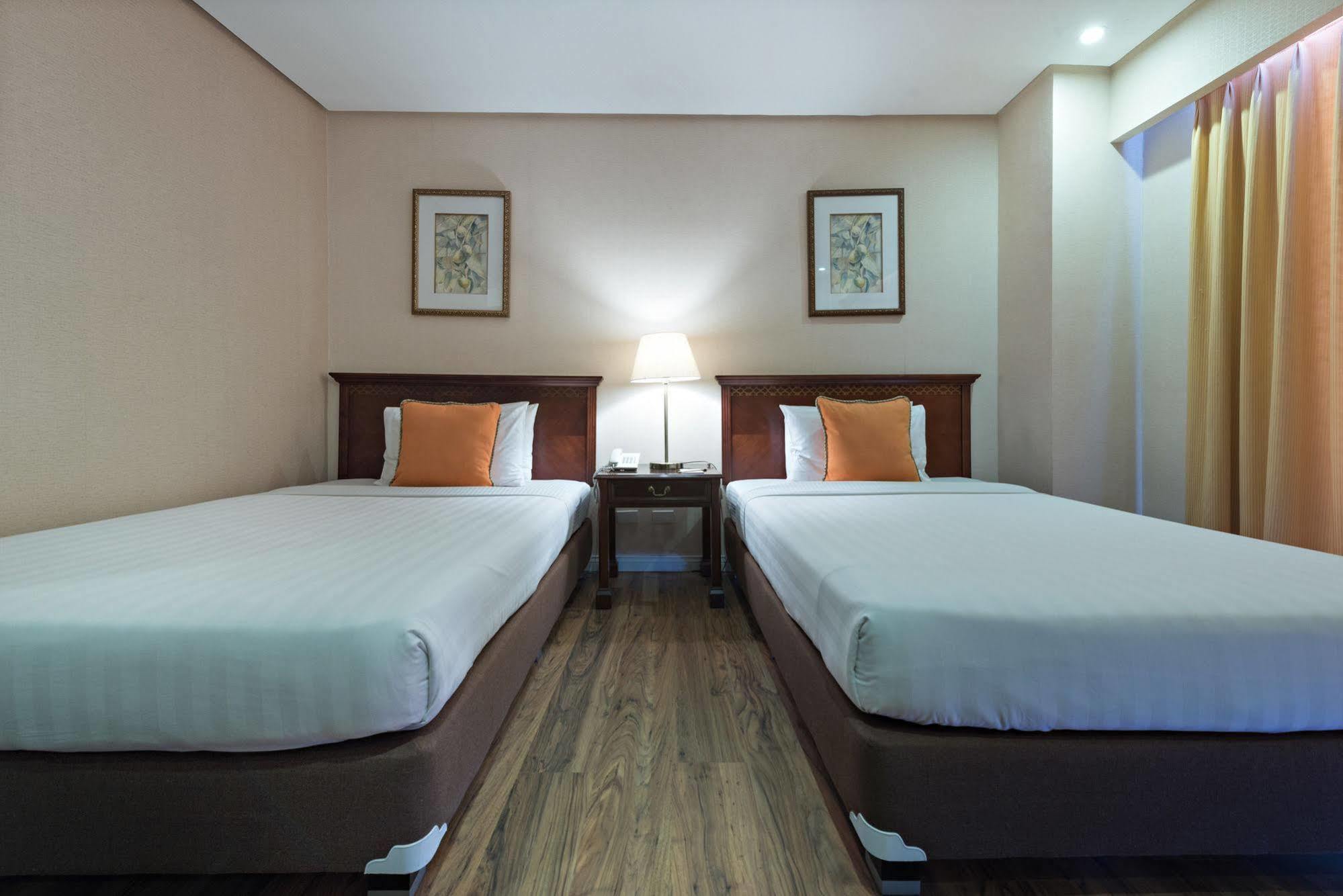Court Meridian Hotel & Suites Olongapo Exteriér fotografie
